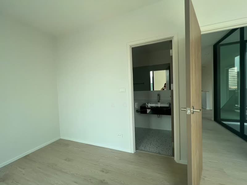 Nue Connex Condo Don Mueang, Bangkok, Vibhavadi Rangsit Road, Sanam Bin, Don Mueang, Bangkok, 3 Bedrooms, 220 sqm, Semi-Detached House (Twin House) For Sale, by NR AGENT, 500256833 - DDproperty.com