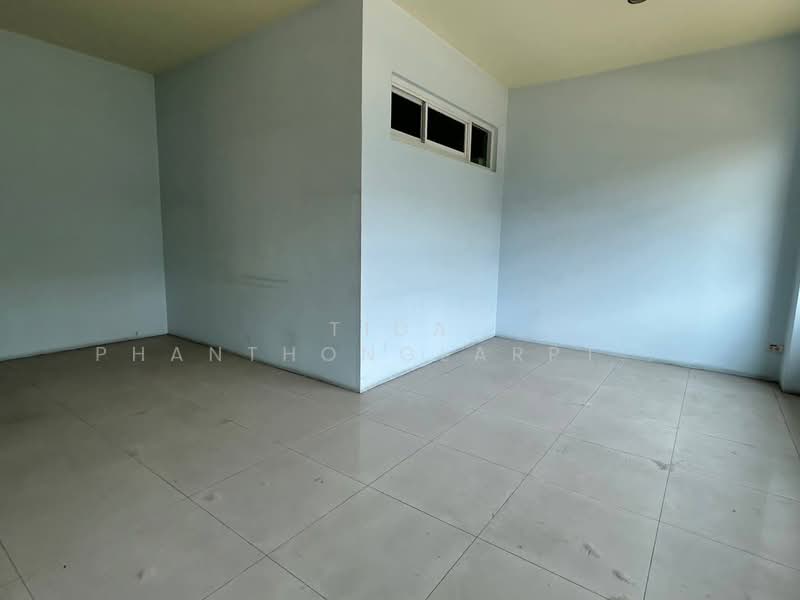 The new factory warehouse was rented out on an area of two acres [3 ha]. 4 Near Bang Pu Village,, Samut Prakan, Bang Pu, Muang Samut Prakarn, Samut Prakan, , 3,200 sqm, Warehouse/Factory For Rent, by Tida phanthonglarptawee, 500256874 - DDproperty.com