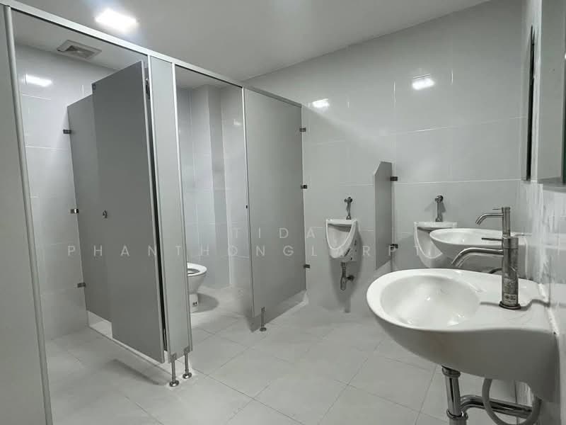 The new factory warehouse was rented out on an area of two acres [3 ha]. 4 Near Bang Pu Village,, Samut Prakan, Bang Pu, Muang Samut Prakarn, Samut Prakan, , 3,200 sqm, Warehouse/Factory For Rent, by Tida phanthonglarptawee, 500256874 - DDproperty.com