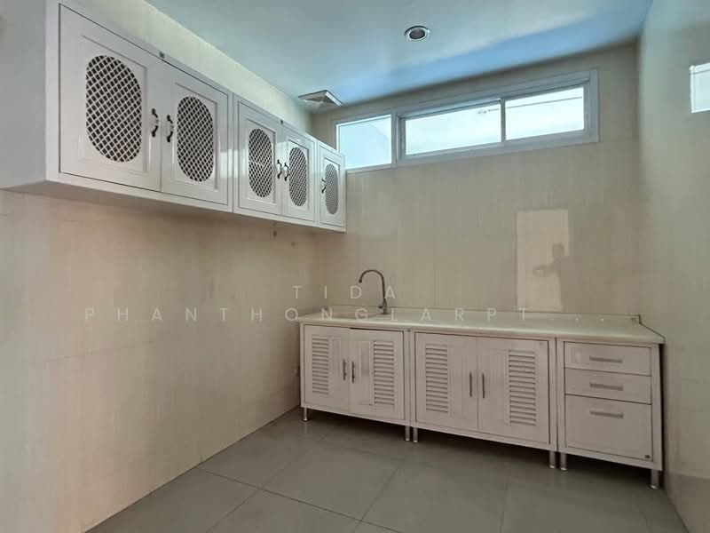 The new factory warehouse was rented out on an area of two acres [3 ha]. 4 Near Bang Pu Village,, Samut Prakan, Bang Pu, Muang Samut Prakarn, Samut Prakan, , 3,200 sqm, Warehouse/Factory For Rent, by Tida phanthonglarptawee, 500256874 - DDproperty.com