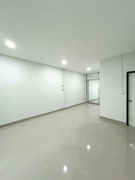 หมู่บ้านคลองจั่นวิลล่า 1, Bangkok, Khlong Kum, Bueng Kum, Bangkok, 3 Bedrooms, 190 sqm, Townhouse For Rent, by Airada Parasarn, 500256896 - DDproperty.com
