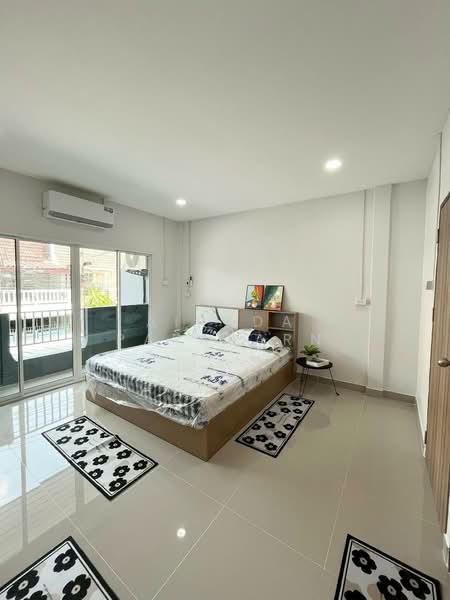 หมู่บ้านคลองจั่นวิลล่า 1, Bangkok, Khlong Kum, Bueng Kum, Bangkok, 3 Bedrooms, 190 sqm, Townhouse For Rent, by Airada Parasarn, 500256896 - DDproperty.com