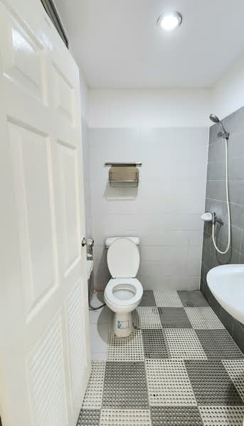 Areeya The Color 1 : อารียาคัลเลอร์ 1, กรุงเทพ, ถนนลาดปลาเค้า, จรเข้บัว, ลาดพร้าว, กรุงเทพ, 112 ตร.ม., ทาวน์เฮ้าส์ ให้เช่า, โดย Airada Parasarn, 500256900 - DDproperty.com