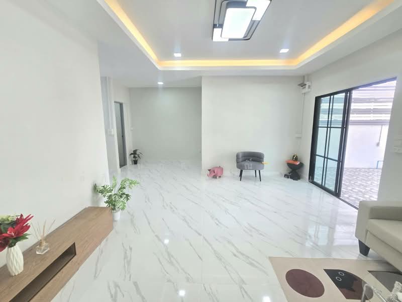 Baan Kehathani 4, Bangkok, Soi Village Kheha Thani 4, Saphan Sung, Saphan Sung, Bangkok, 2 Bedrooms, 96 sqm, Single Detached House For Sale, by นภัสศรณ์ วงศ์สินไทยกร (นันท์), 500256934 - DDproperty.com