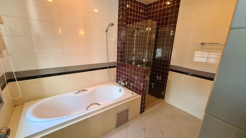 Citi Smart Sukhumvit 18, Bangkok, 366 Soi Sukhumvit 18, Sukhumvit Road, Khlong Toei, Khlong Toei, Bangkok, 2 Bedrooms, 75 sqm, Condo For Rent, by Hathaichanok Saenset, 500256968 - DDproperty.com