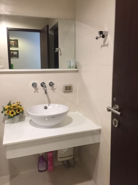 The Address Sukhumvit 42, Bangkok, 39  Soi Barbot 1, Sukhumvit Road, Phra Kanong, Khlong Toei, Bangkok, 1 Bedroom, 45 sqm, Condo For Rent, by Hathaichanok Saenset, 500256977 - DDproperty.com