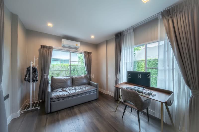Nantawan Ramintra-Paholyothin 50, Bangkok, Thep Rak Road, Tha Rang, Bang Khen, Bangkok, 4 Bedrooms, 291 sqm, Single Detached House For Rent, by Jatuporn Amonsin, 500256984 - DDproperty.com