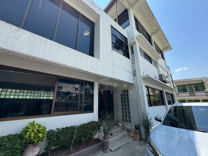 ที่ดินเอกมัยซ.12 สุขุมวิท71 ถึงทองหล่อใน5นาที ที่ดินใหญ่168ตารางวา ทรงที่ดินสวย หน้ากว้างกว่า 14เมตร, กรุงเทพ, คลองตันเหนือ, วัฒนา, กรุงเทพ, 672 ตร.ม., ที่ดิน ขาย, โดย Wanida Dechametarkul, 500256996 - DDproperty.com