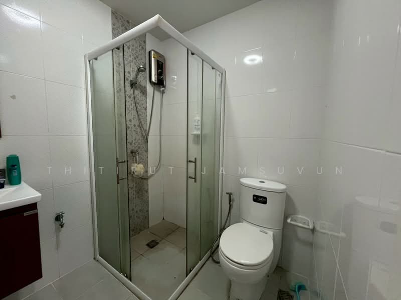 Villette City Pattanakarn 38, Bangkok, Phatthanakan Road, Prawet, Prawet, Bangkok, 3 Bedrooms, 160 sqm, Townhouse For Sale, by Thitirut Jamsuvun, 500257040 - DDproperty.com