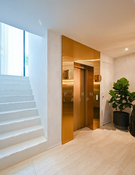 BuGaan Krungthep Kreetha, Bangkok, 109 15 Soi Krungthep Kreetha, Hua Mak, Bang Kapi, Bangkok, 4 Bedrooms, 430 sqm, Single Detached House For Rent, by Shaporn Supvilaiphisan, 500257060 - DDproperty.com