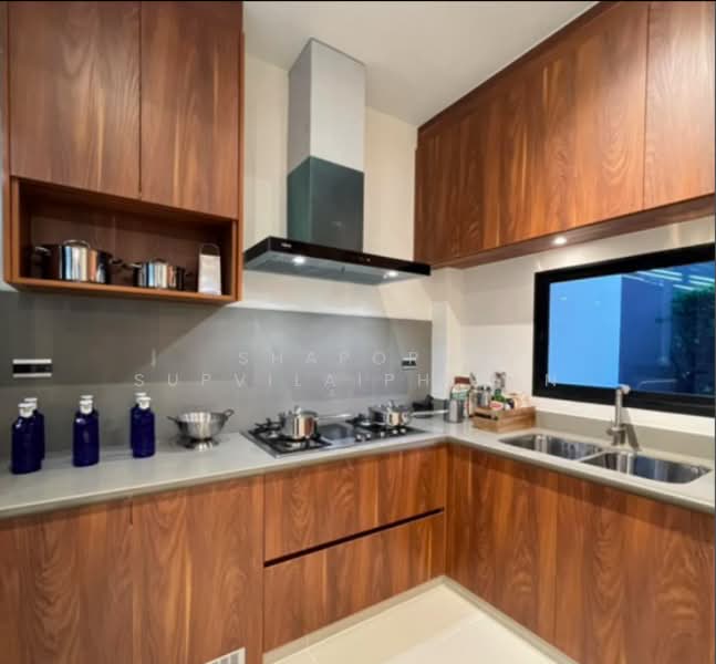 BuGaan Krungthep Kreetha, Bangkok, 109 15 Soi Krungthep Kreetha, Hua Mak, Bang Kapi, Bangkok, 4 Bedrooms, 430 sqm, Single Detached House For Rent, by Shaporn Supvilaiphisan, 500257060 - DDproperty.com