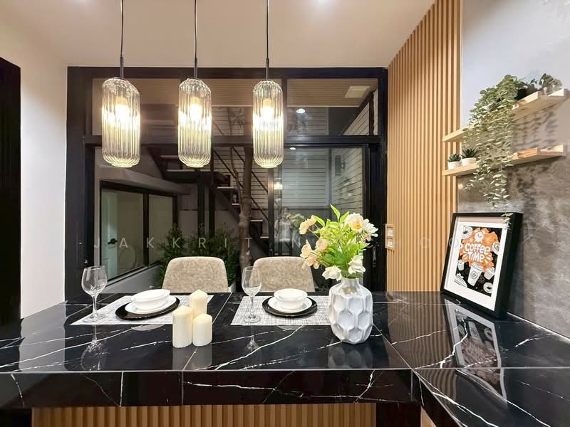 Areeya Mova Kaset-Nawamintr, Bangkok, Soi Moobaan Areeya Mowa, Chorake Bua, Lat Phrao, Bangkok, 3 Bedrooms, 238 sqm, Townhouse For Sale, by Jakkrit Nilchoo, 500257063 - DDproperty.com
