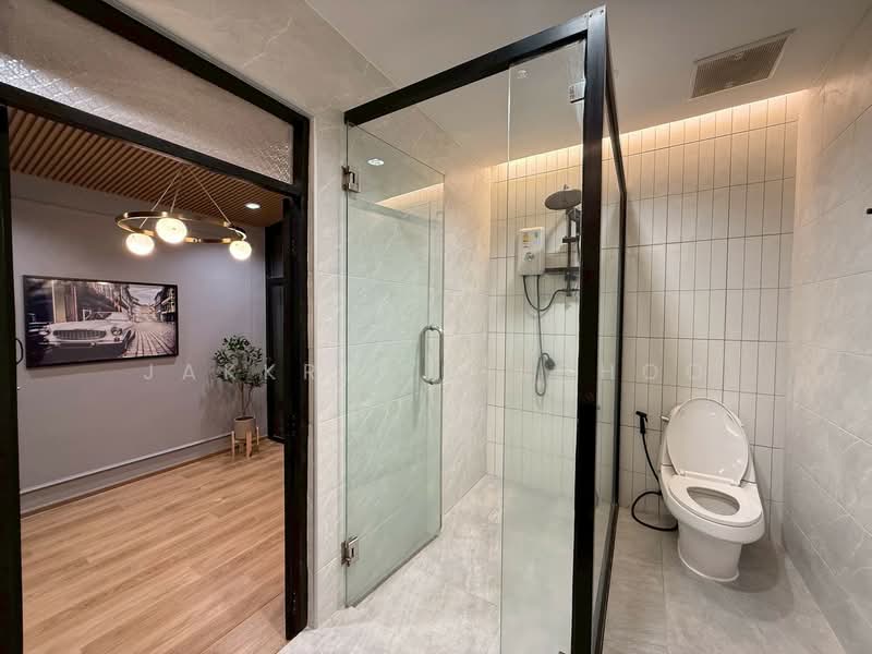 Areeya Mova Kaset-Nawamintr, Bangkok, Soi Moobaan Areeya Mowa, Chorake Bua, Lat Phrao, Bangkok, 3 Bedrooms, 238 sqm, Townhouse For Sale, by Jakkrit Nilchoo, 500257063 - DDproperty.com