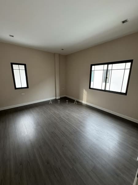 Bangkok Boulevard Sathorn-Pinklao 2, Nonthaburi, Bang Kruai-Chong Thanom Road, Mahasawat, Bang Kruai, Nonthaburi, 5 Bedrooms, 322 sqm, Single Detached House For Sale, by Attar, 500257073 - DDproperty.com
