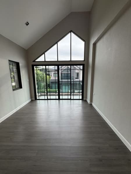 Bangkok Boulevard Sathorn-Pinklao 2 : บางกอก บูเลอวาร์ด สาทร-ปิ่นเกล้า 2, นนทบุรี, ถนน บางกรวย-จงถนอม, มหาสวัสดิ์, บางกรวย, นนทบุรี, 322 ตร.ม., บ้านเดี่ยว ขาย, โดย Attar, 500257073 - DDproperty.com