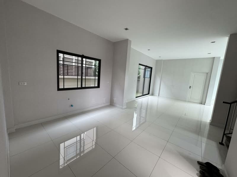Bangkok Boulevard Sathorn-Pinklao 2 : บางกอก บูเลอวาร์ด สาทร-ปิ่นเกล้า 2, นนทบุรี, ถนน บางกรวย-จงถนอม, มหาสวัสดิ์, บางกรวย, นนทบุรี, 322 ตร.ม., บ้านเดี่ยว ขาย, โดย Attar, 500257073 - DDproperty.com