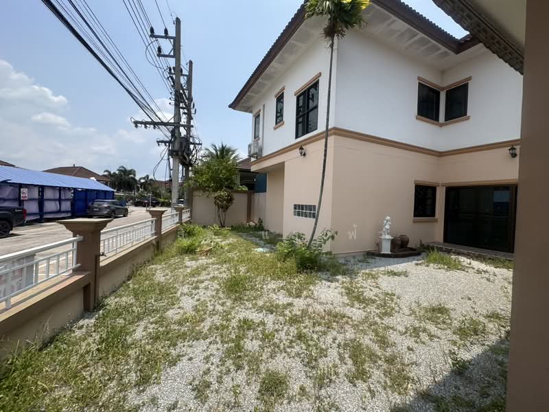 ขายด่วนถูกมาก บ้านเดี่ยวหลังใหญ่ หัวมุม ม.ธารดารา ศรีราชา, ชลบุรี, สุรศักดิ์, ศรีราชา, ชลบุรี, 200 ตร.ม., บ้านเดี่ยว ขาย, โดย ดุสิต แสงฟ้า, 500257101 - DDproperty.com