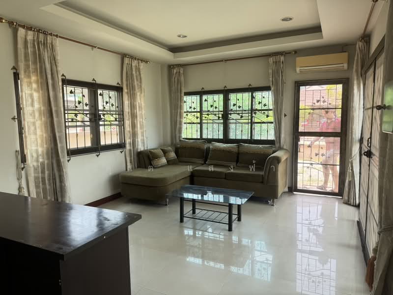 ขายด่วน บ้านเดี่ยวหลังใหญ่ หัวมุม ม.ธารดารา ศรีราชา, Chon Buri (Pattaya), Surasak, Si Racha, Chon Buri (Pattaya), 3 Bedrooms, 200 sqm, Single Detached House For Sale, by Dusit Saengfa, 500257101 - DDproperty.com
