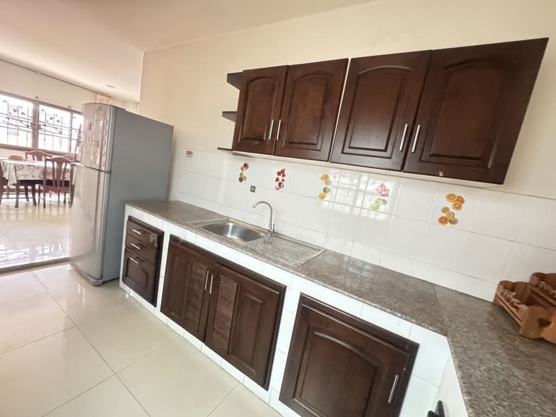 ขายด่วน บ้านเดี่ยวหลังใหญ่ หัวมุม ม.ธารดารา ศรีราชา, Chon Buri (Pattaya), Surasak, Si Racha, Chon Buri (Pattaya), 3 Bedrooms, 200 sqm, Single Detached House For Sale, by Dusit Saengfa, 500257101 - DDproperty.com