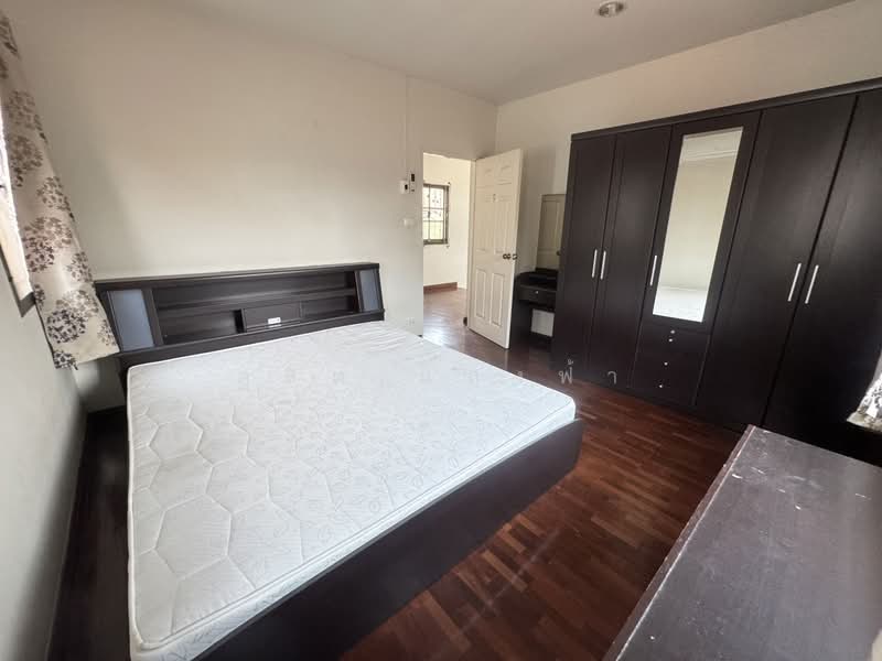 ขายด่วน บ้านเดี่ยวหลังใหญ่ หัวมุม ม.ธารดารา ศรีราชา, Chon Buri (Pattaya), Surasak, Si Racha, Chon Buri (Pattaya), 3 Bedrooms, 200 sqm, Single Detached House For Sale, by Dusit Saengfa, 500257101 - DDproperty.com