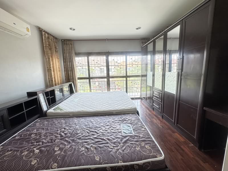 ขายด่วน บ้านเดี่ยวหลังใหญ่ หัวมุม ม.ธารดารา ศรีราชา, Chon Buri (Pattaya), Surasak, Si Racha, Chon Buri (Pattaya), 3 Bedrooms, 200 sqm, Single Detached House For Sale, by Dusit Saengfa, 500257101 - DDproperty.com