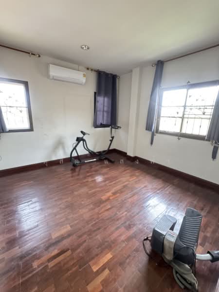 ขายด่วน บ้านเดี่ยวหลังใหญ่ หัวมุม ม.ธารดารา ศรีราชา, Chon Buri (Pattaya), Surasak, Si Racha, Chon Buri (Pattaya), 3 Bedrooms, 200 sqm, Single Detached House For Sale, by Dusit Saengfa, 500257101 - DDproperty.com