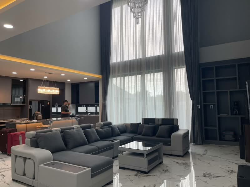 Impress House Village, Chon Buri (Pattaya), Nong Pru, Bang Lamung (Pattaya), Chon Buri (Pattaya), 5 Bedrooms, 330 sqm, Semi-Detached House (Twin House) For Sale, by อาทิตยา จินตะเหวก, 500257116 - DDproperty.com