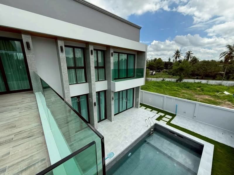 Impress House Village, Chon Buri (Pattaya), Nong Pru, Bang Lamung (Pattaya), Chon Buri (Pattaya), 5 Bedrooms, 330 sqm, Semi-Detached House (Twin House) For Sale, by อาทิตยา จินตะเหวก, 500257116 - DDproperty.com