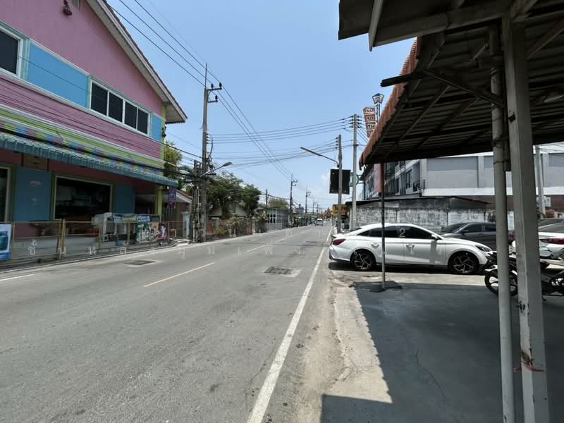 Newly Renovated Corner Townhouse – Ideal for Business, Chon Buri (Pattaya), Khlong Tamru, Muang Chon Buri, Chon Buri (Pattaya), 2 Bedrooms, 100 sqm, Townhouse For Sale, by คุณหมู, 500257176 - DDproperty.com