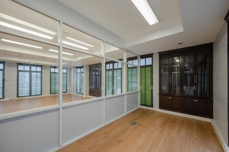 Office Building Asoke Sukhumvit 19, Bangkok, สุขุมวิท, Thawi Watthana, Thawi Watthana, Bangkok, , 485 sqm, Office Space For Sale, by Chidaphar Beawlek, 500257212 - DDproperty.com