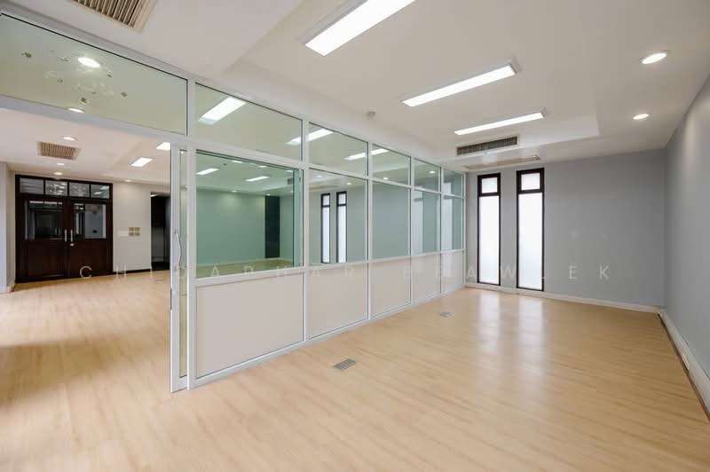 Office Building Asoke Sukhumvit 19, Bangkok, สุขุมวิท, Thawi Watthana, Thawi Watthana, Bangkok, , 485 sqm, Office Space For Sale, by Chidaphar Beawlek, 500257212 - DDproperty.com