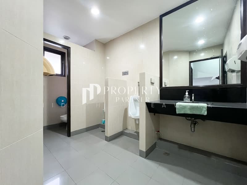 สำนักงานออฟฟิศ อโศก ใกล้รถไฟฟ้า สุขุมวิท 19, กรุงเทพ, สุขุมวิท, ทวีวัฒนา, ทวีวัฒนา, กรุงเทพ, 485 ตร.ม., สำนักงาน ขาย, โดย Chidaphar Beawlek, 500257212 - DDproperty.com