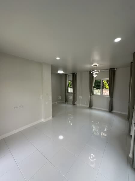 เดอะไพรเวซี่ ไพร์มเพลส 2, Nonthaburi, Bang Rak Pattana, Bang Bua Thong, Nonthaburi, 3 Bedrooms, 200 sqm, Single Detached House For Sale, by ฉัฐมณฑน์ หาบสา, 500257213 - DDproperty.com