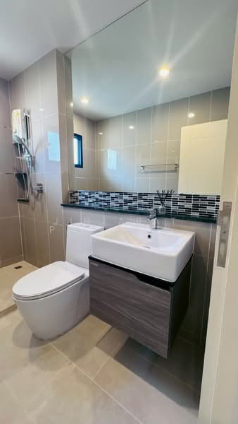 Burasiri Bangna, Samut Prakan, 88 Rattanarat Road, Bang Sao Thong, Bang Sao Thong, Samut Prakan, 5 Bedrooms, 296 sqm, Single Detached House For Sale, by Jintarat Peerapatdit, 500257219 - DDproperty.com