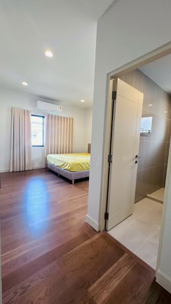 Burasiri Bangna, Samut Prakan, 88 Rattanarat Road, Bang Sao Thong, Bang Sao Thong, Samut Prakan, 5 Bedrooms, 296 sqm, Single Detached House For Sale, by Jintarat Peerapatdit, 500257219 - DDproperty.com