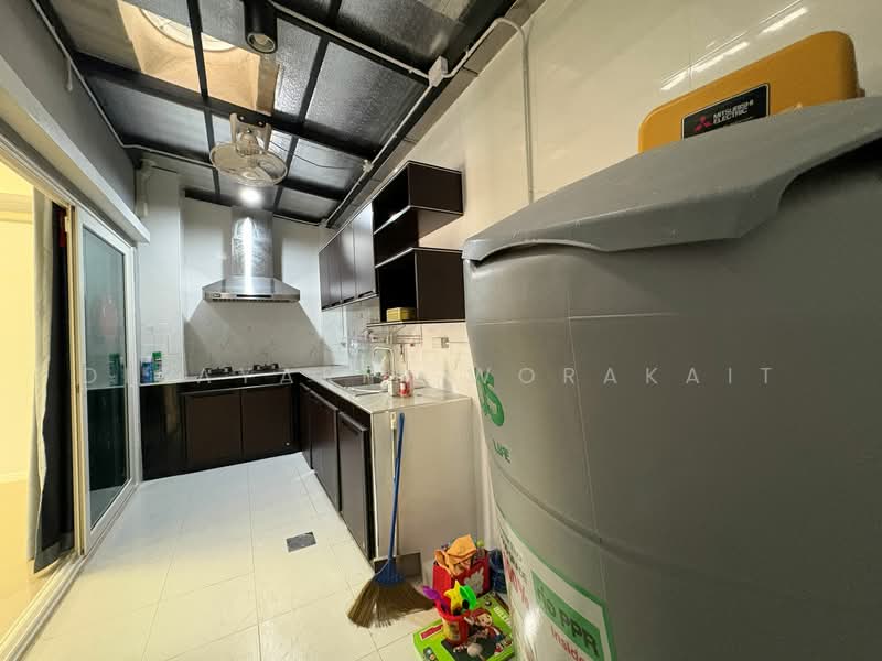 Gusto Town Home Petkasem - Thaweewattana, Bangkok, Soi Thaweewattana 9, Thaweewattana Road, Thawi Watthana, Thawi Watthana, Bangkok, 2 Bedrooms, 76 sqm, Townhouse For Sale, by Disayarin Worakait, 500257246 - DDproperty.com