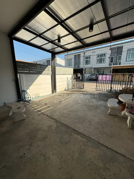 Gusto Town Home Petkasem - Thaweewattana, Bangkok, Soi Thaweewattana 9, Thaweewattana Road, Thawi Watthana, Thawi Watthana, Bangkok, 2 Bedrooms, 76 sqm, Townhouse For Sale, by Disayarin Worakait, 500257246 - DDproperty.com