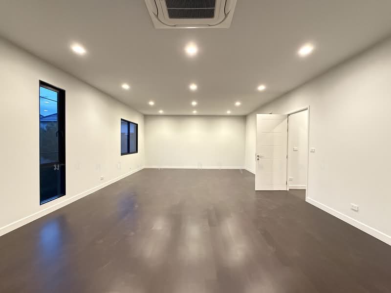 Setthasiri Wongwaen-Chatuchot, Bangkok, 1353 Sam Wa Tawan Tok, Sam Wa Tawan Tok, Khlong Sam Wa, Bangkok, 5 Bedrooms, 500 sqm, Single Detached House For Sale, by มนัสนันท์ สิริรุจิรัตน์, 500257257 - DDproperty.com