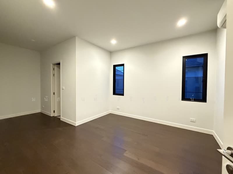 Setthasiri Wongwaen-Chatuchot, Bangkok, 1353 Sam Wa Tawan Tok, Sam Wa Tawan Tok, Khlong Sam Wa, Bangkok, 5 Bedrooms, 500 sqm, Single Detached House For Sale, by มนัสนันท์ สิริรุจิรัตน์, 500257257 - DDproperty.com