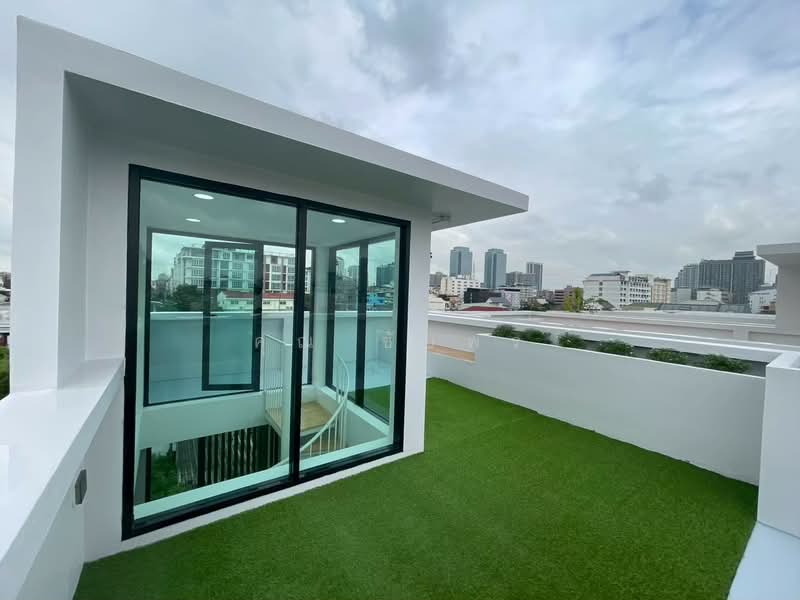 Modern Life HOME @Rama 9, Bangkok, รัชดาชอย7, Din Daeng, Din Daeng, Bangkok, 4 Bedrooms, 260 sqm, Single Detached House For Sale, by คุณ ชัยพร, 500257267 - DDproperty.com