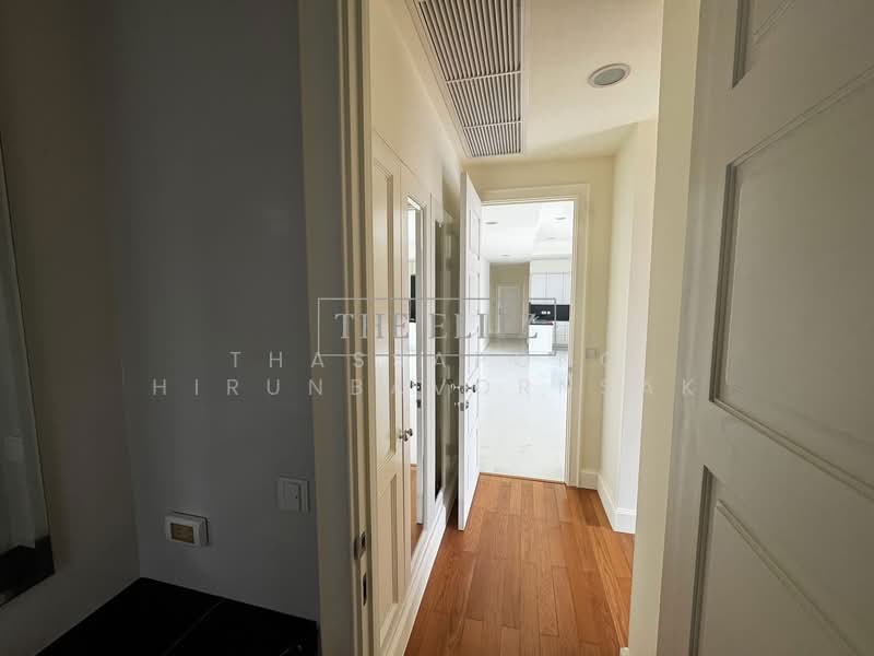 Royce Private Residences, Bangkok, 61 Soi Sukhumvit 31, Khlongtoei Nua, Watthana, Bangkok, 2 Bedrooms, 111 sqm, Condo For Sale, by Thassapong Hirunbavornsak, 500257304 - DDproperty.com