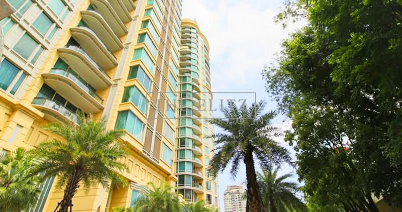 Royce Private Residences, Bangkok, 61 Soi Sukhumvit 31, Khlongtoei Nua, Watthana, Bangkok, 2 Bedrooms, 111 sqm, Condo For Sale, by Thassapong Hirunbavornsak, 500257304 - DDproperty.com