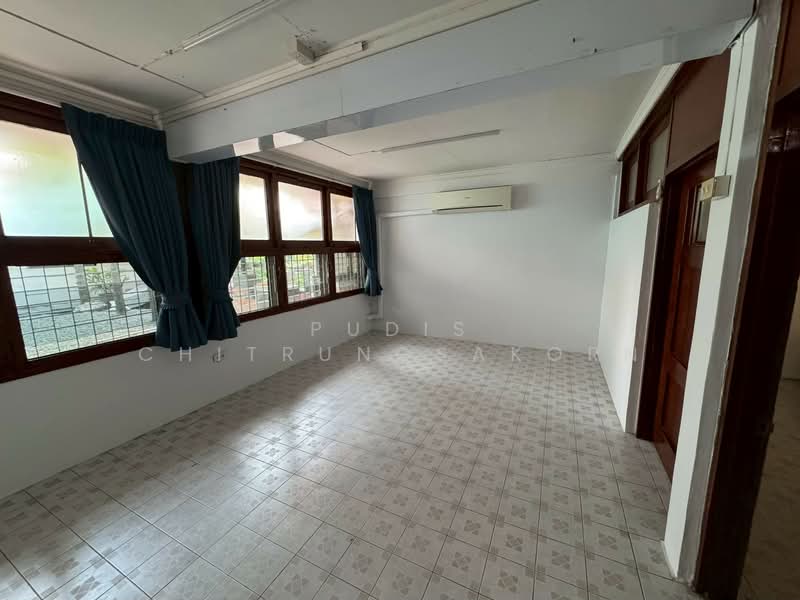 บ้านเดี่ยว 2 ชั้นให้เช่า | อารีย์ – ราชครู, กรุงเทพ, พญาไท, พญาไท, กรุงเทพ, 400 ตร.ม., ตึกแถว-อาคารพาณิชย์ ให้เช่า, โดย Pudis Chitrungsakorn, 500257306 - DDproperty.com