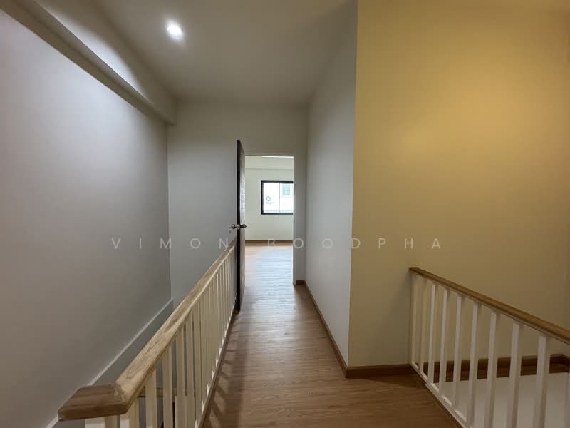 ทาวน์เฮ้าส์รีส์รีโนเวทใหม่ โชคชัย4 ซอย40, Bangkok, Lat Phrao, Bangkok, 3 Bedrooms, 120 sqm, Townhouse For Sale, by Vimon Boodpha, 500257345 - DDproperty.com