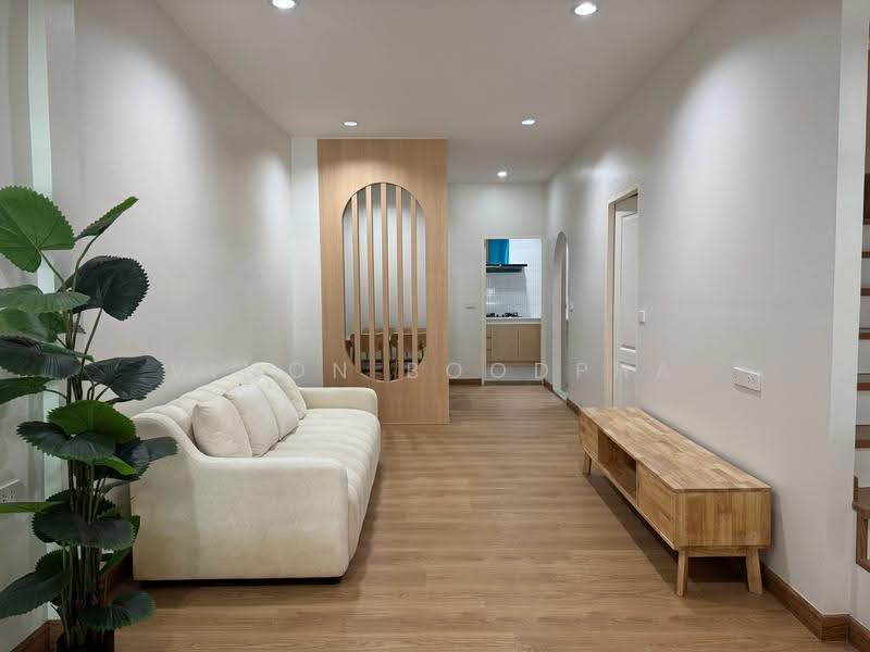 หมู่บ้านอมรพันธ์ ลาดพร้าววังหิน74, Bangkok, Lat Phrao, Bangkok, 3 Bedrooms, 100 sqm, Townhouse For Sale, by Vimon Boodpha, 500257346 - DDproperty.com