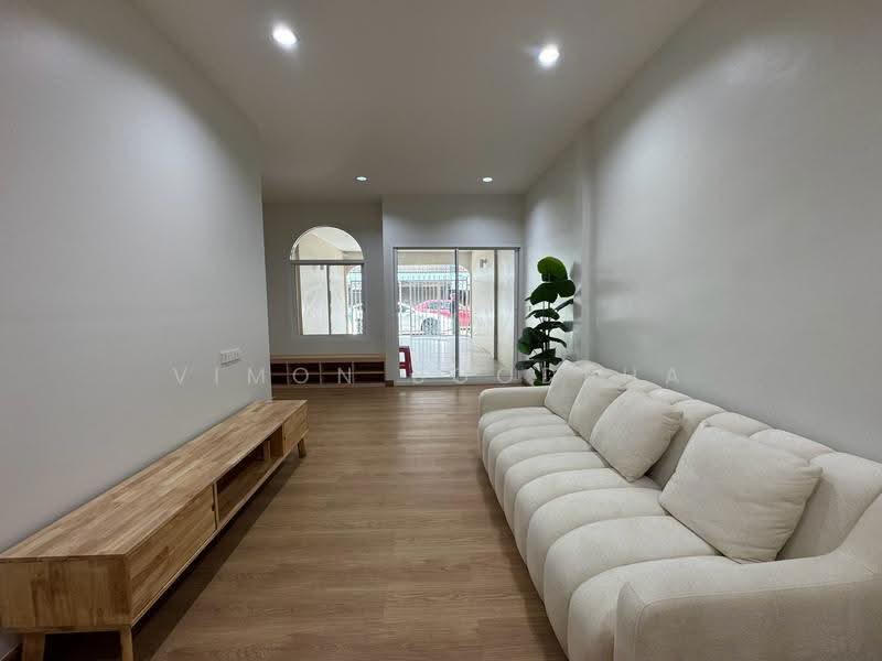 หมู่บ้านอมรพันธ์ ลาดพร้าววังหิน74, Bangkok, Lat Phrao, Bangkok, 3 Bedrooms, 100 sqm, Townhouse For Sale, by Vimon Boodpha, 500257346 - DDproperty.com