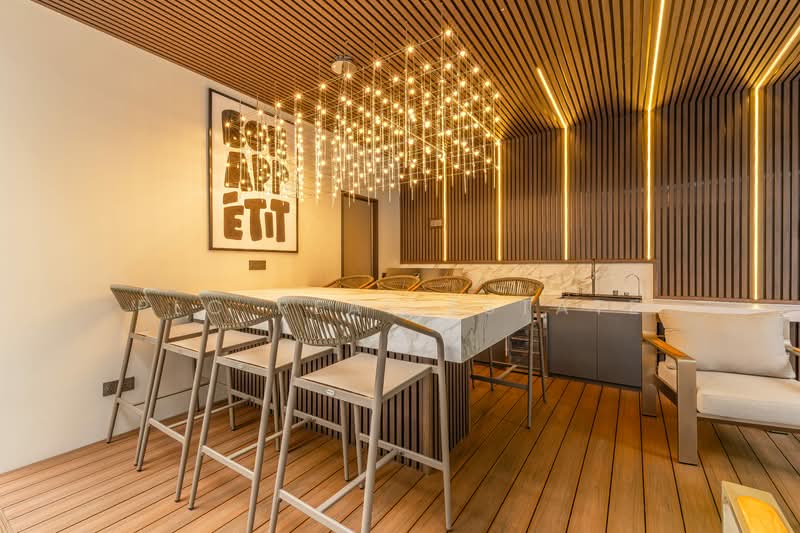 ขายวิลล่าหรู 6 ห้องนอนพร้อมสระว่ายน้ำส่วนตัว ที่ นาจอมเทียน พัทยา, ชลบุรี, บางละมุง, บางละมุง, ชลบุรี, 700 ตร.ม., วิลล่า ขาย, โดย PLC real estate, 500257360 - DDproperty.com