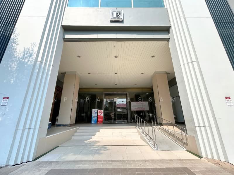 Belle Grand Rama 9, Bangkok, 131 Rama 9 Road, Huai Khwang, Huai Khwang, Bangkok, 1 Bedroom, 40 sqm, Condo For Sale, by Punpapa Rassamee, 500257412 - DDproperty.com