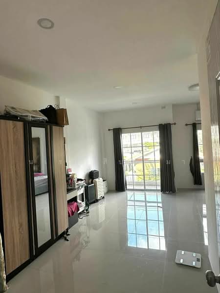 บ้านสร้างขายนอกโครงการ, Chon Buri (Pattaya), Thung Suk La, Si Racha, Chon Buri (Pattaya), 3 Bedrooms, 120 sqm, Townhouse For Sale, by นเรศ สืบสิมมา, 500257428 - DDproperty.com