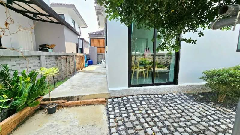 Chatluang 15-1, Pathum Thani, 91-8 สำนักงานขาย หมู่บ้านฉัตรหลวง 15-1, Bang Toei, Sam Khok, Pathum Thani, 3 Bedrooms, 150 sqm, Single Detached House For Sale, by คุณ ศันสนีย์ ( เก๋ ), 500257465 - DDproperty.com